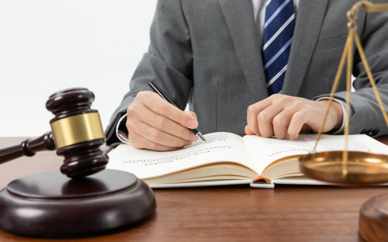 Comprehending the Roles of Different Types of Lawyers